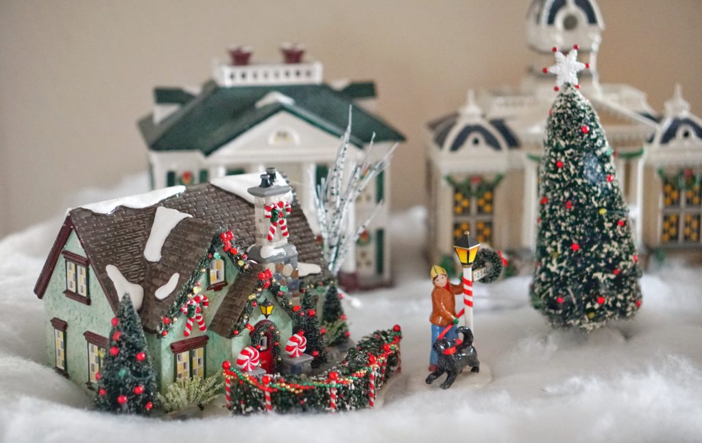 Department 56 Snow Village