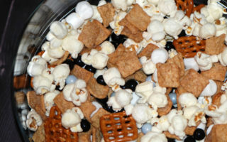 Sweet Shoppe Mom Star Wars Snack Mix