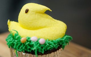 Easy Cupcake Design for Easter Dessert